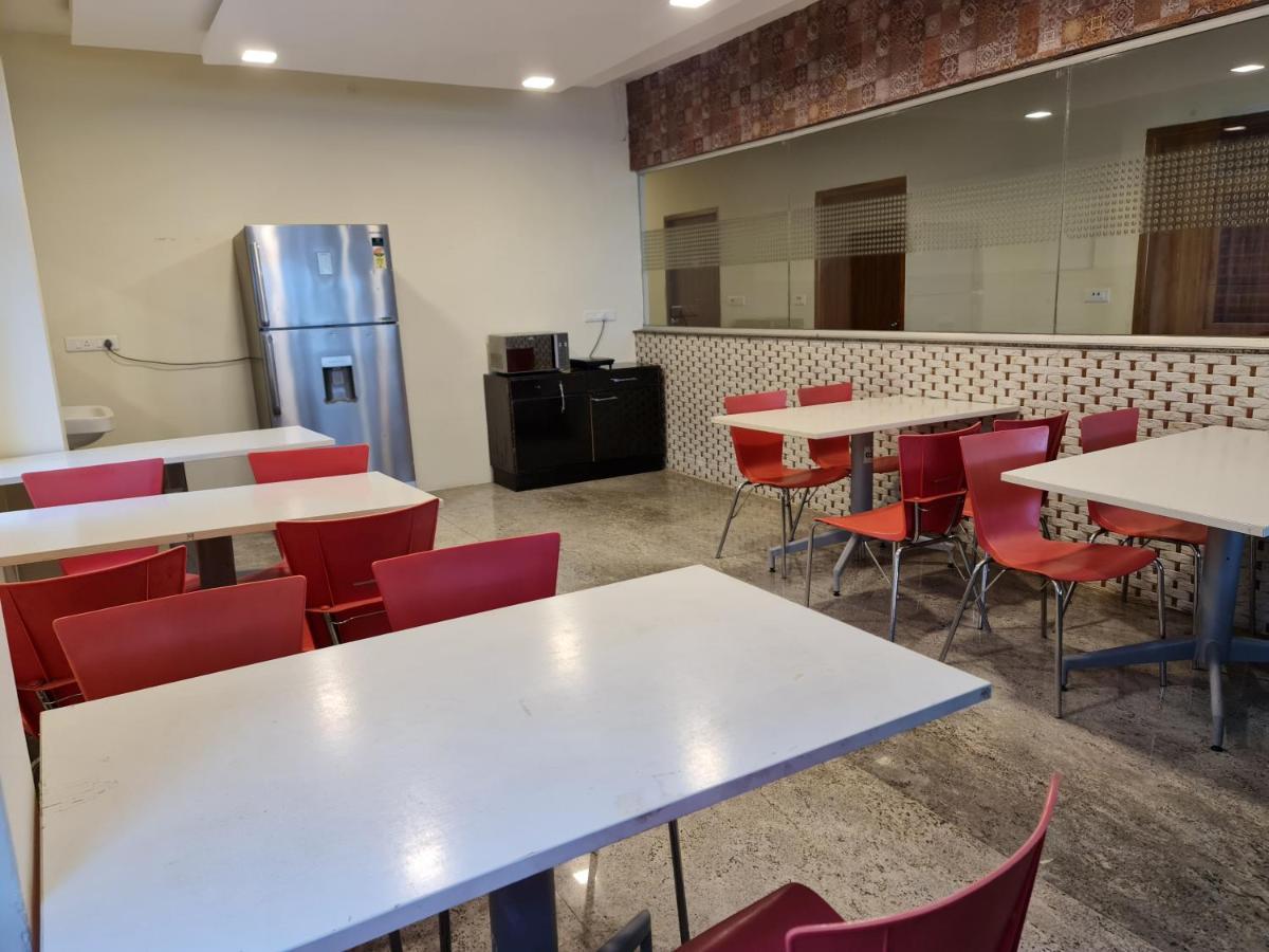 Vijay Shree Inn ฮอร์นีเบ็ชวา ภายนอก รูปภาพ