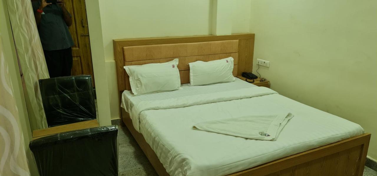 Vijay Shree Inn ฮอร์นีเบ็ชวา ภายนอก รูปภาพ